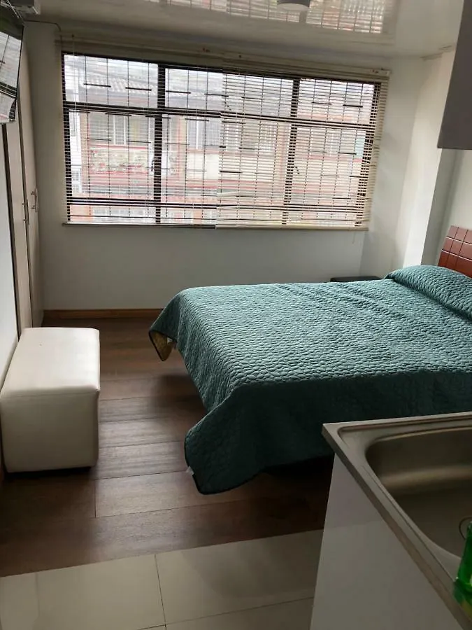 Aparta estudio en norte Bogotá 0*,  Colombia